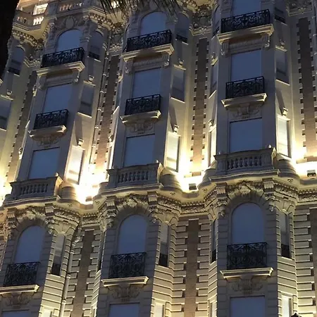 2 Pièces Centre Appartamento *